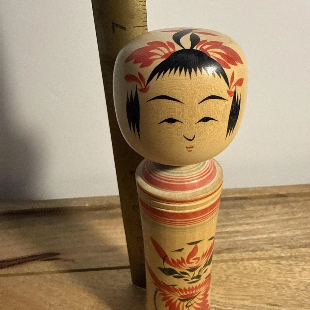 Vtg Japanese Kokeshi Doll Handpainted Wood Red & Black Floral Design 7
